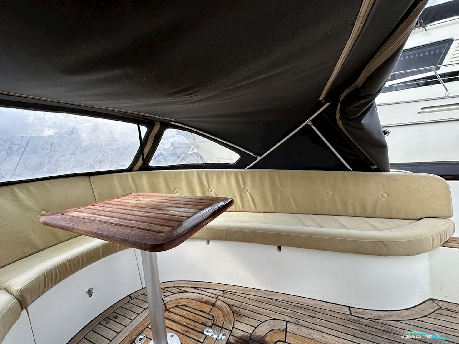 Riviera 24