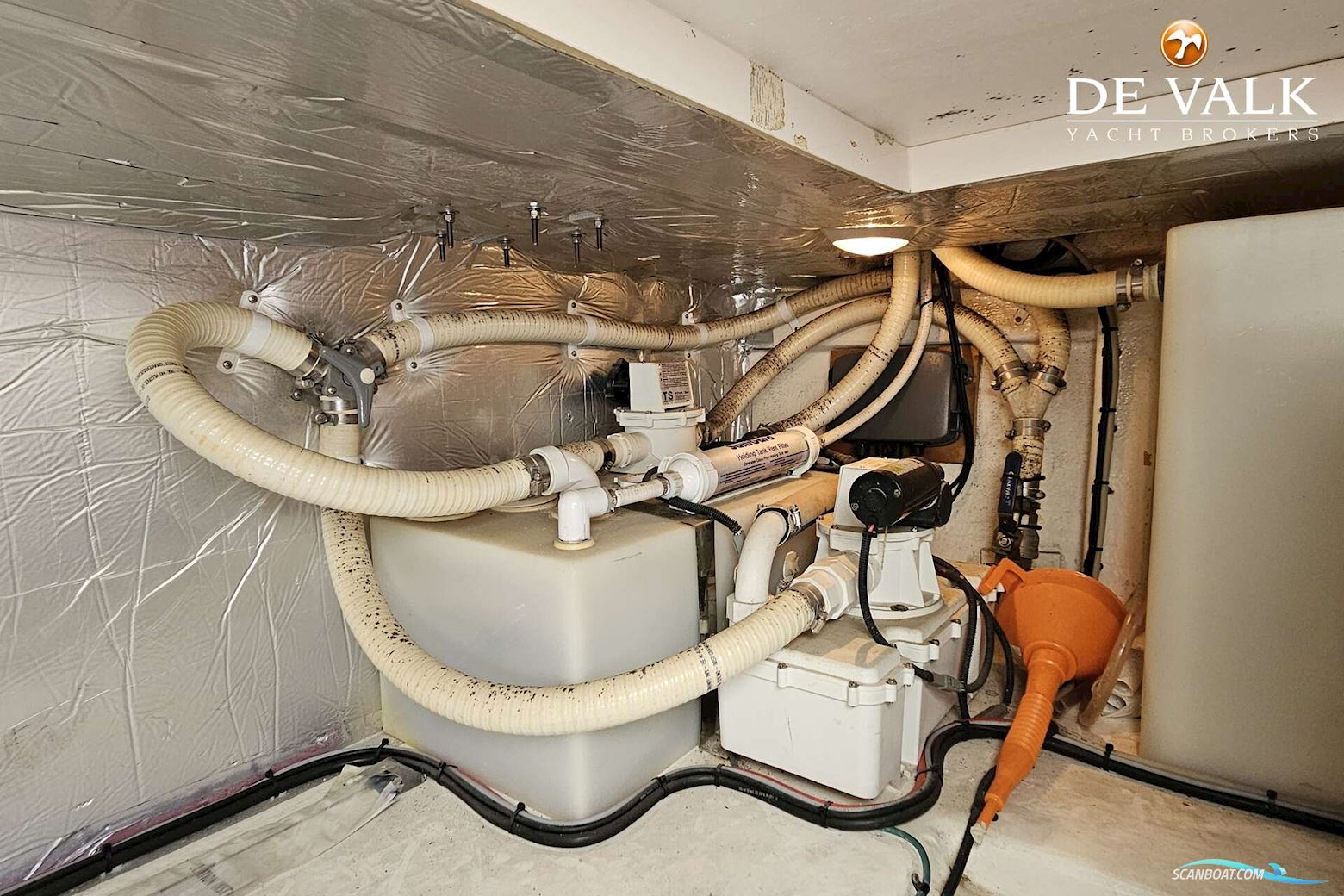 Riviera 33 Flybridge