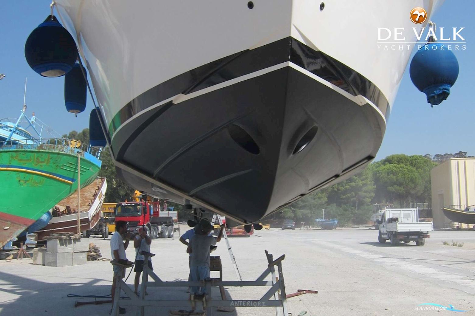 Riviera 33 Flybridge