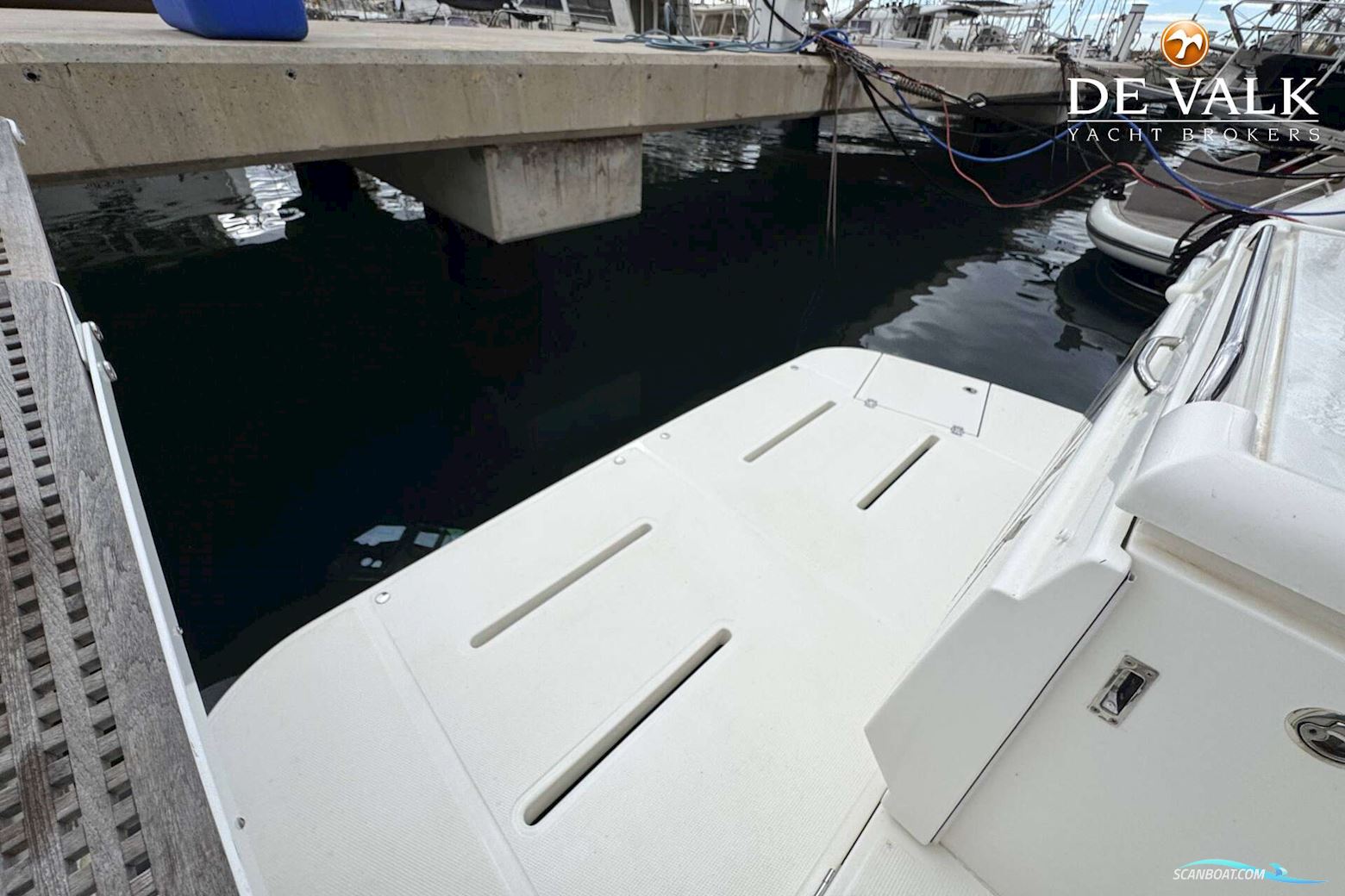 Riviera 39 Open Flybridge