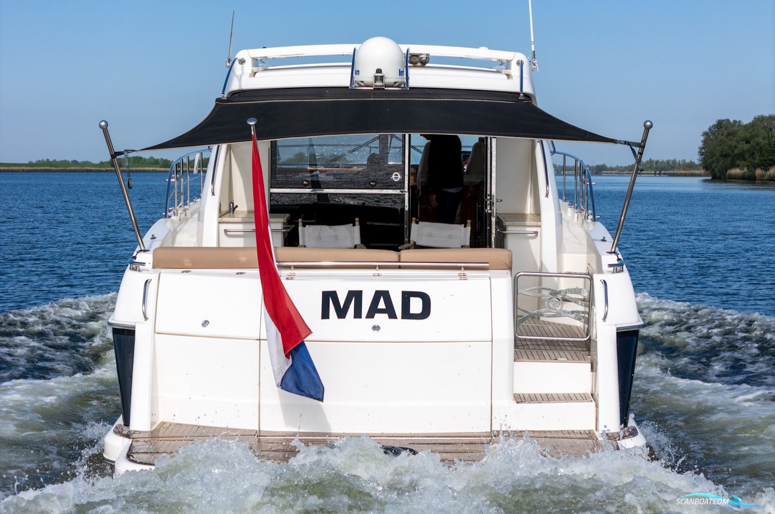 Rivièra 4700 Sport Yacht