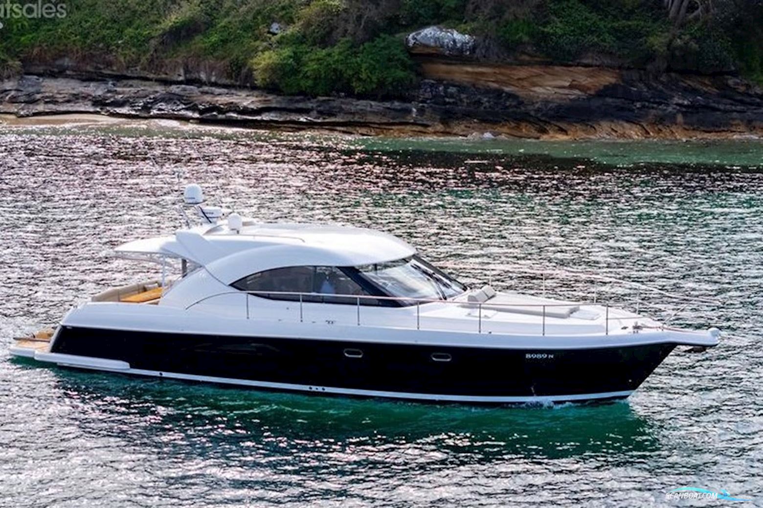 Rivièra 4700 Sport Yacht