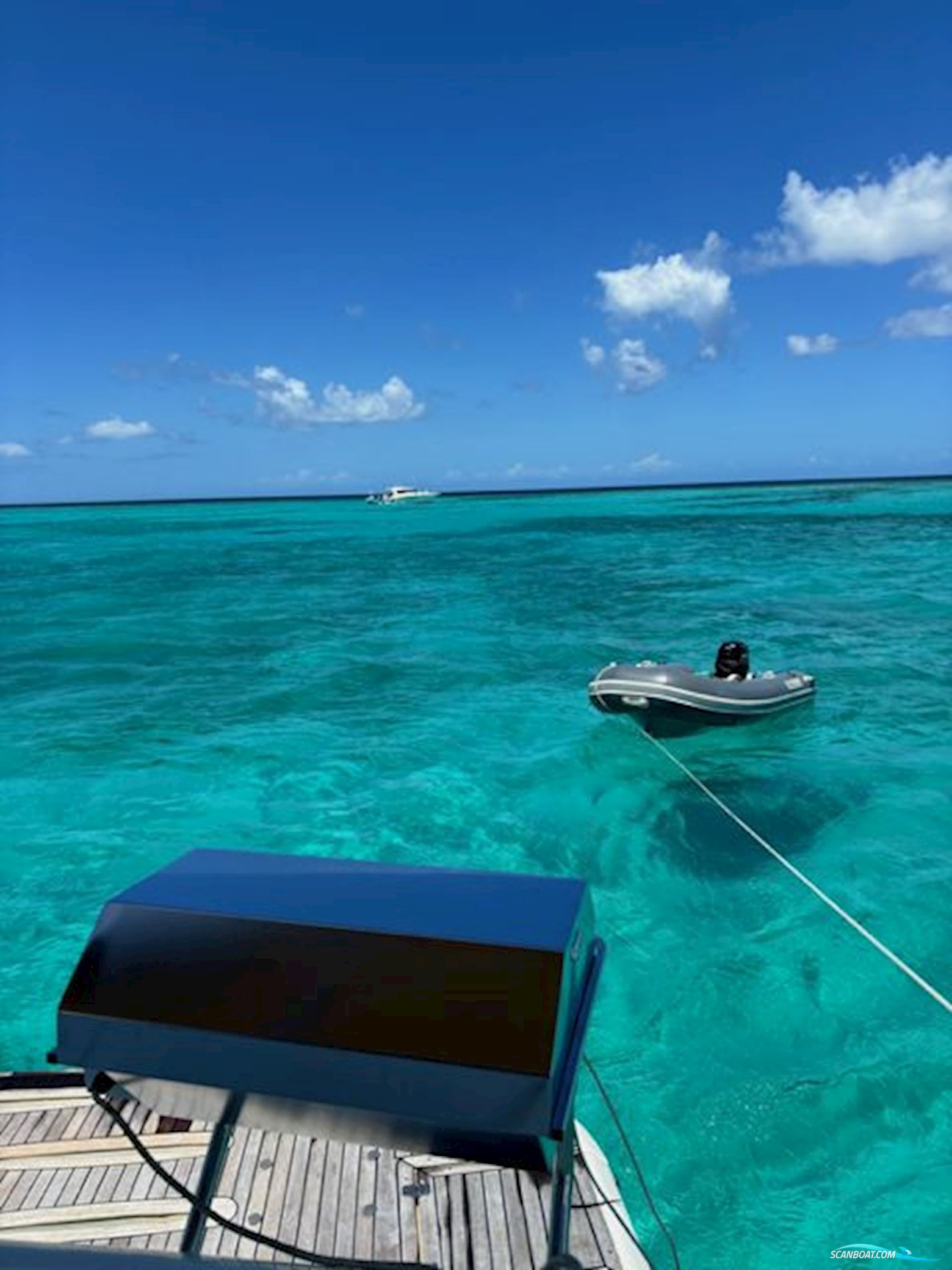 Riviera Marine 4400 SPORT YACHT