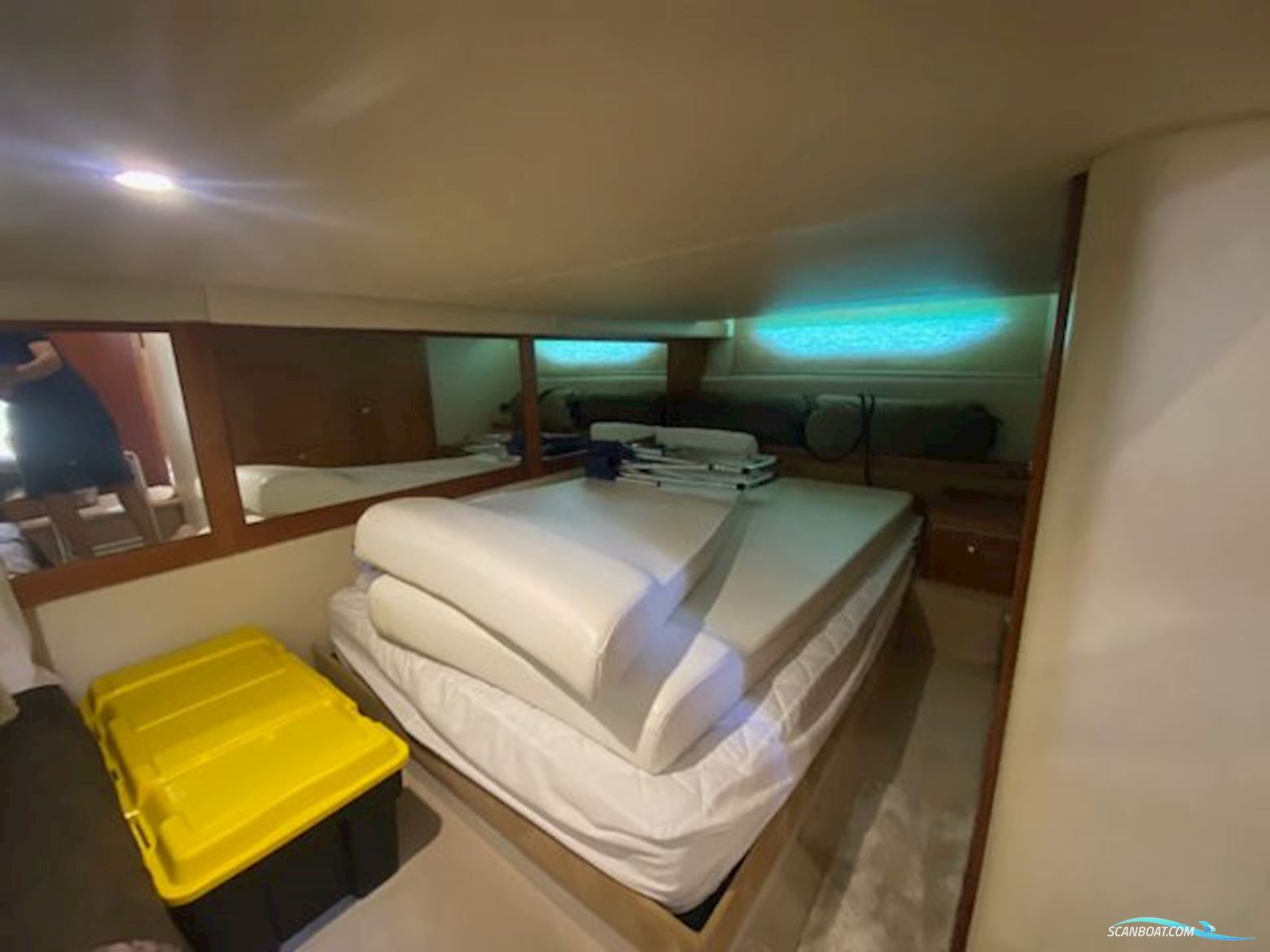 Riviera Yachts 4400 Sport Yacht