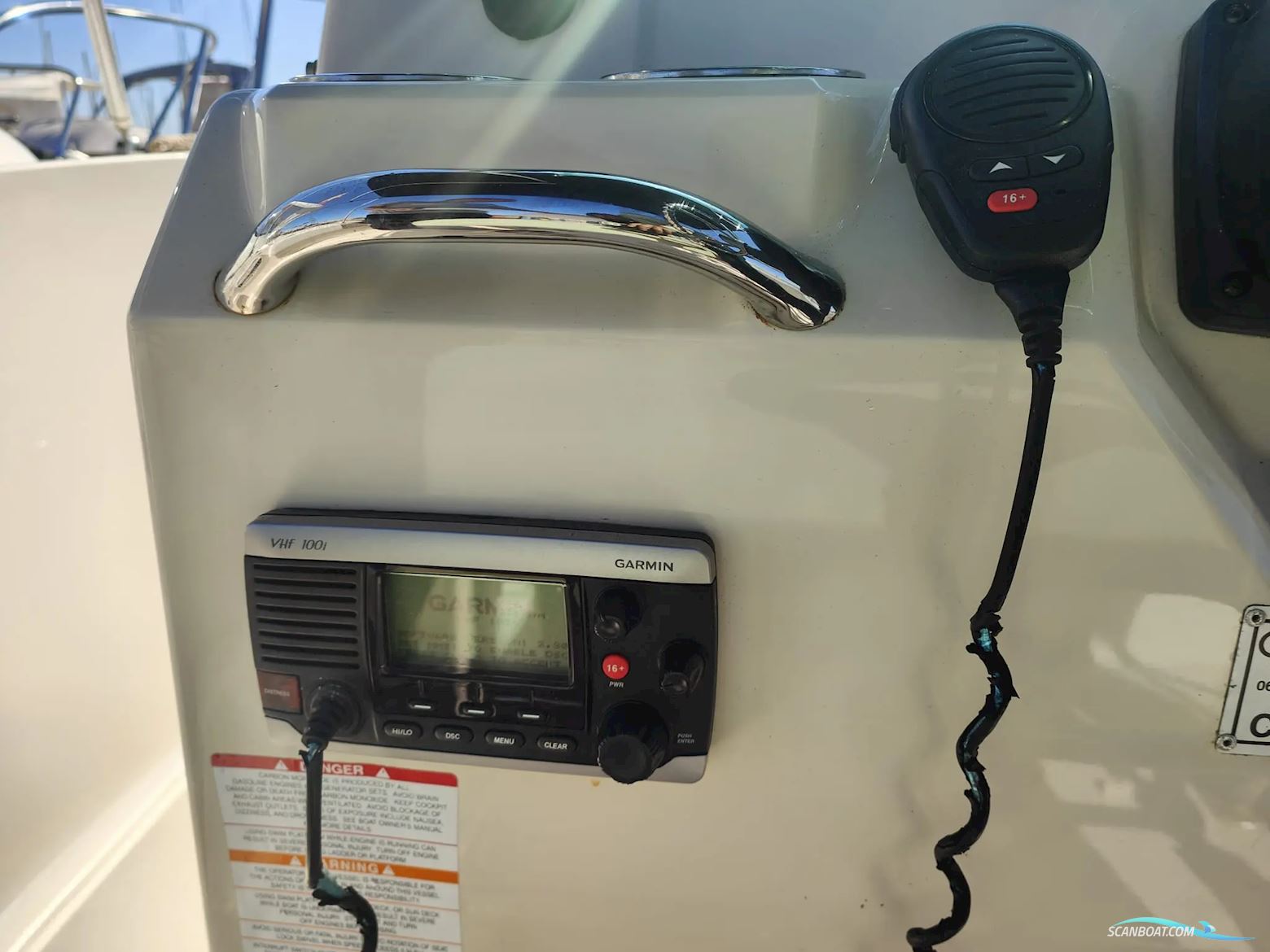 Robalo R 180