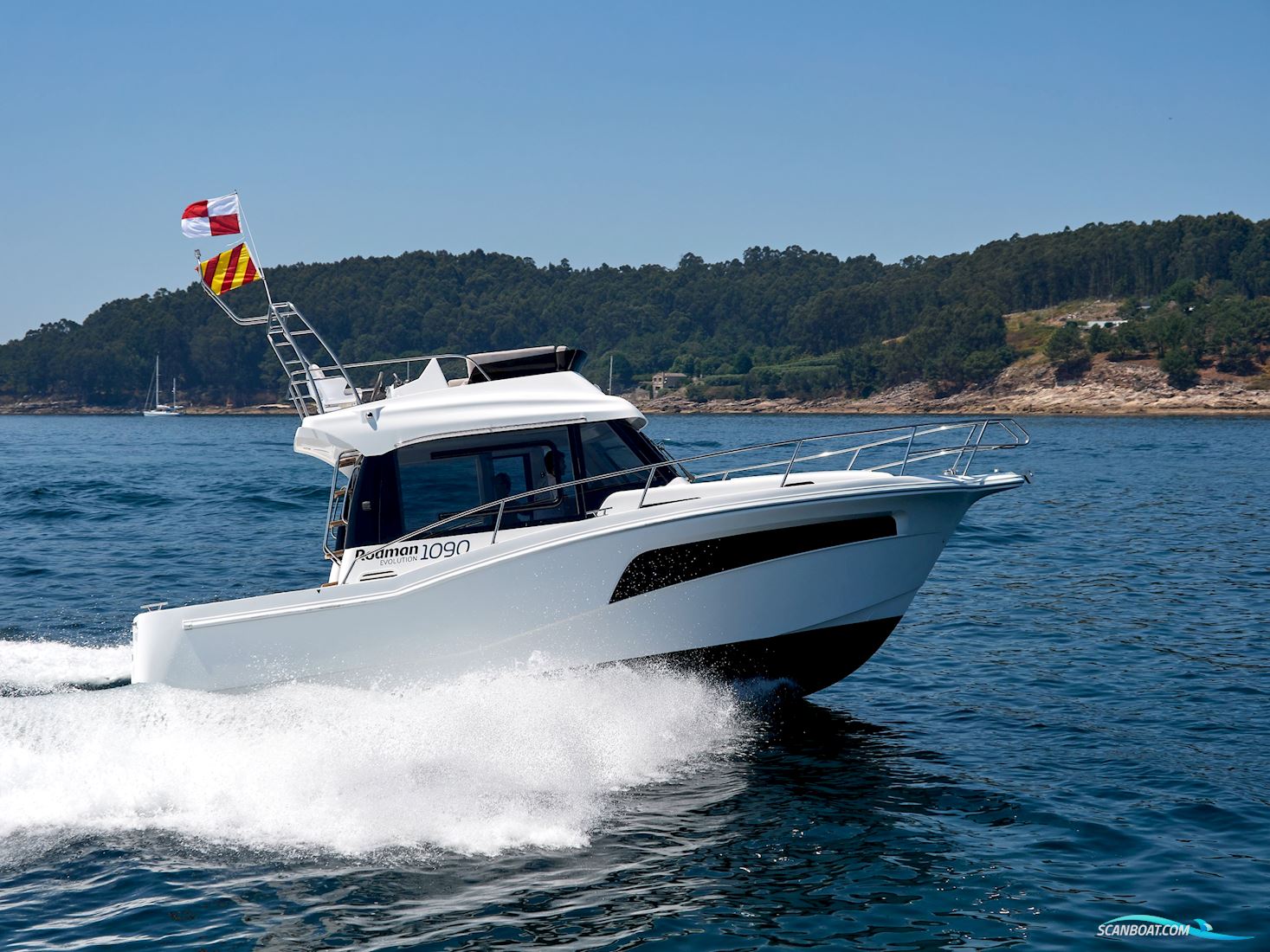Rodman 1090 Evolution Flybridge Motorbåt 2025, med Yanmar 4LV 250 motor, Danmark