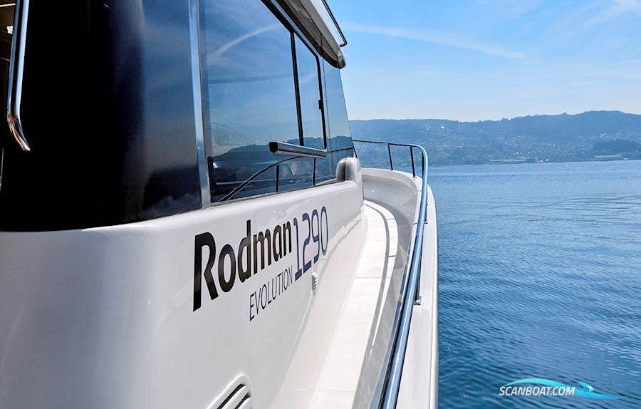 Rodman 1290 Evolution Flybridge