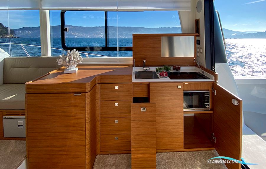 Rodman 1290 Evolution Flybridge