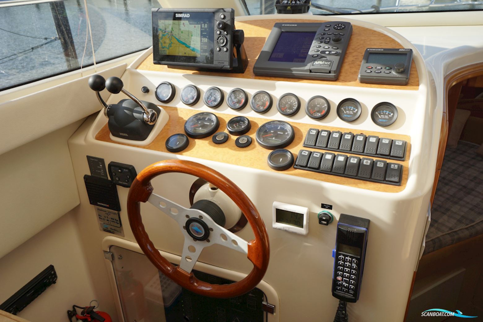 Rodman 30 Cruiser Flybridge