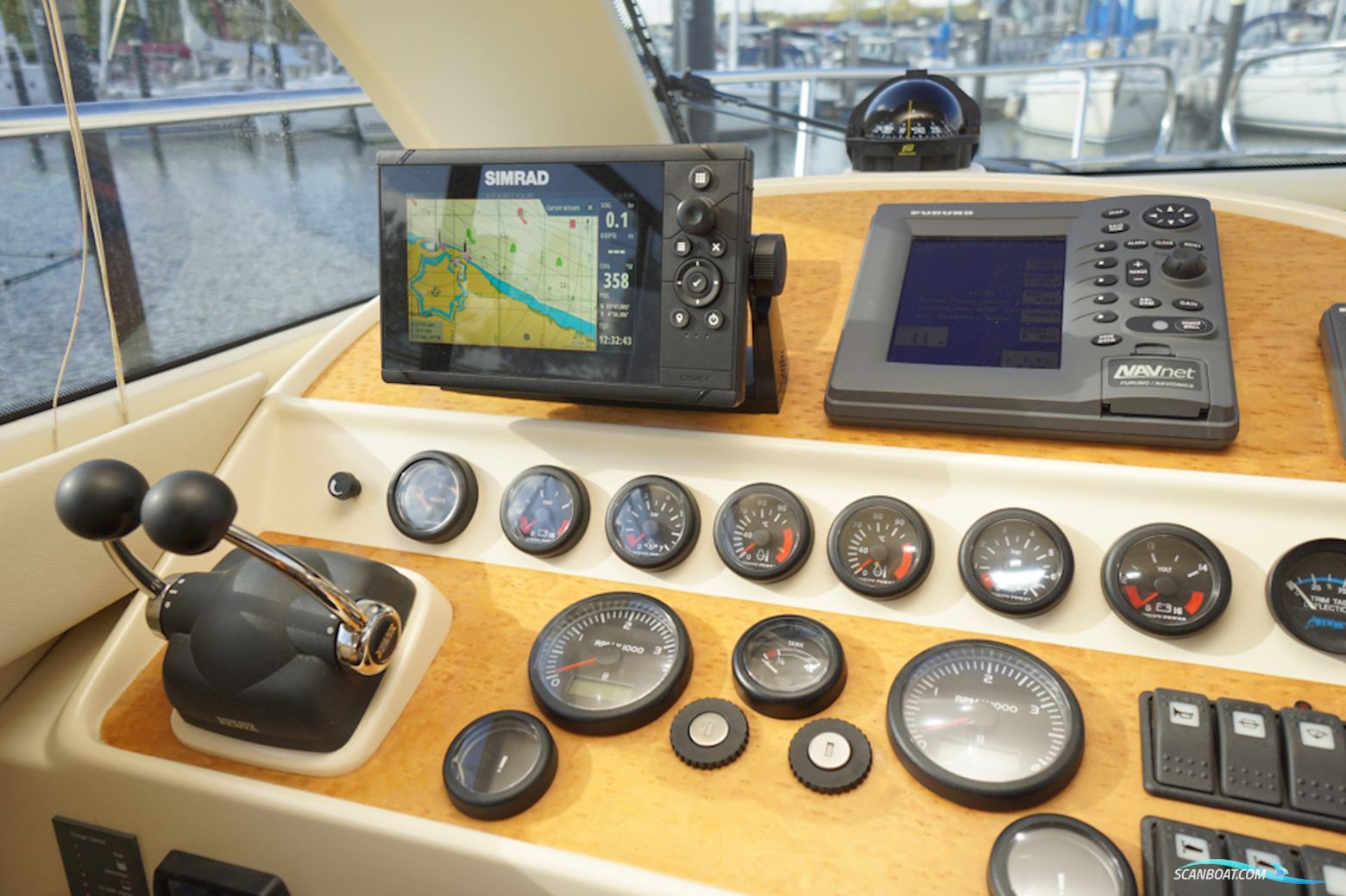 Rodman 30 Cruiser Flybridge