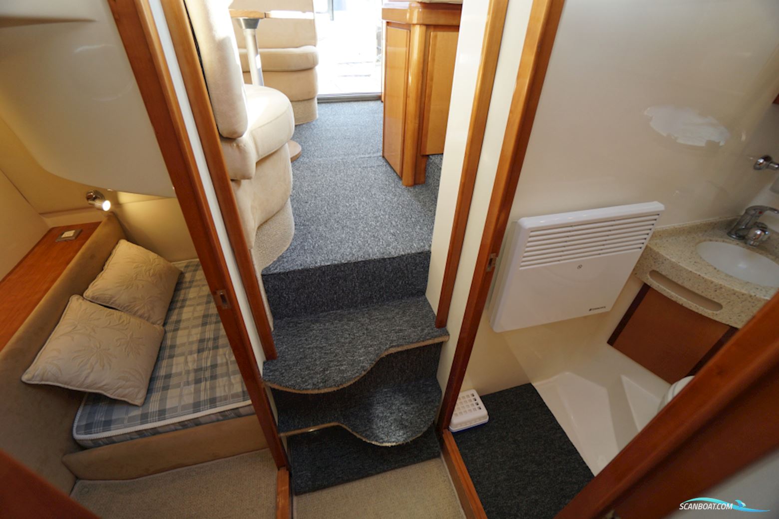 Rodman 30 Cruiser Flybridge