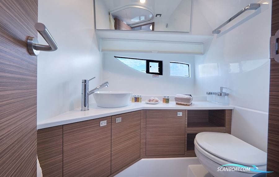 Rodman Spirit 31 HT Outboard