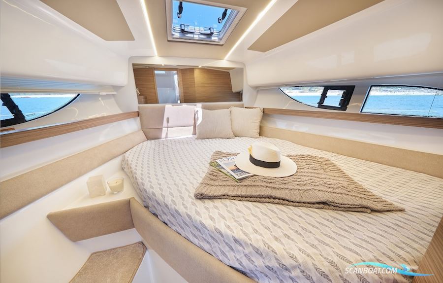 Rodman Spirit 31 HT Outboard