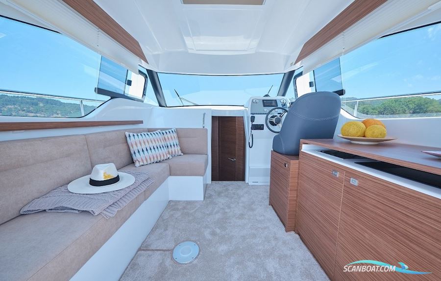 Rodman Spirit 31 HT Outboard