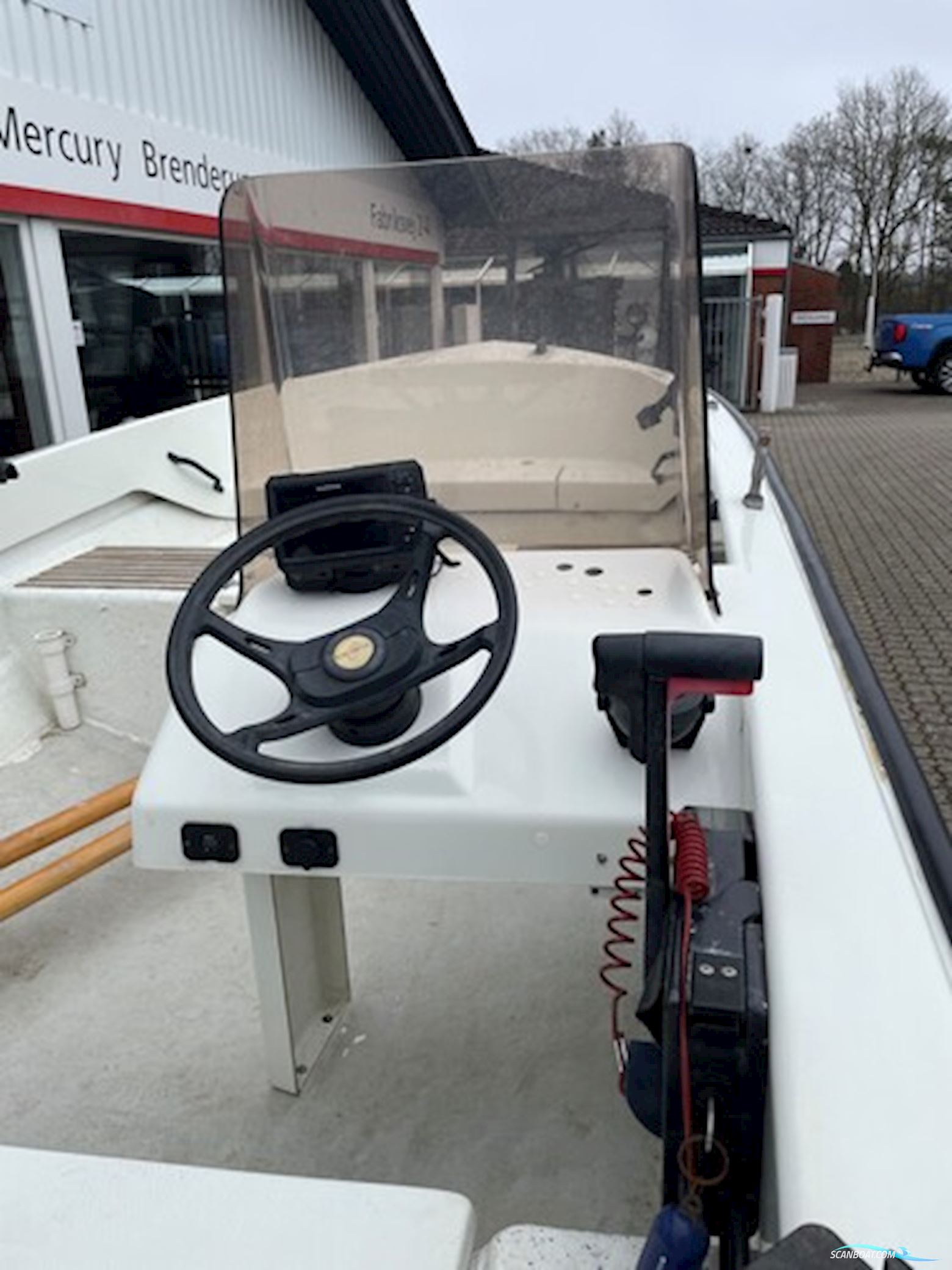 Ryds 480 S med 25 hk Evinrude 3 cylindret 2-takt og Variant 500 kg bådtrailer - Engros salg