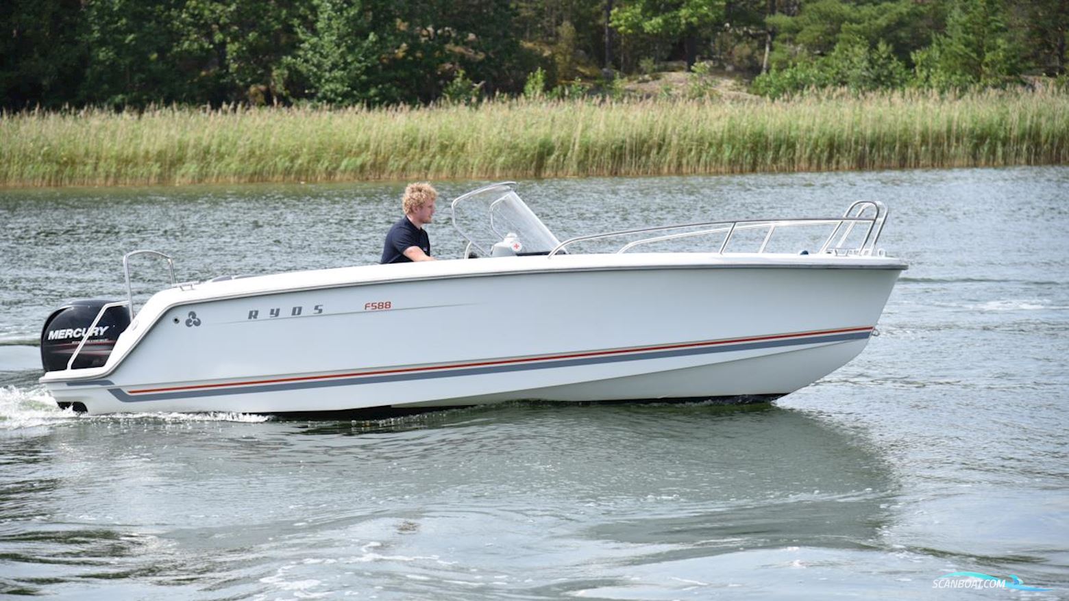 Ryds 588 WA Motorbåt 2014, med Mercury motor, Sverige