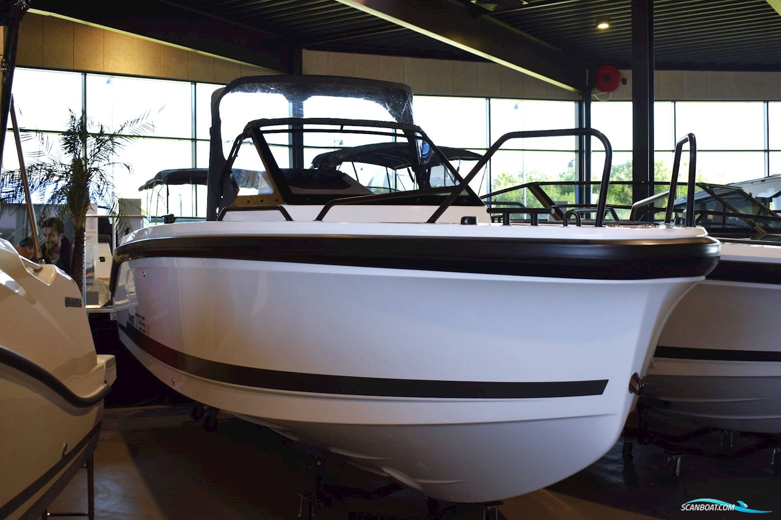 Ryds 735VI - 200 HK Yamaha/Udstyr