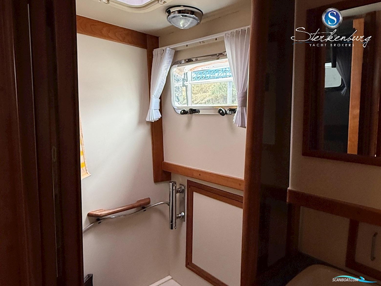 Sabre Yachts Sabreline 47