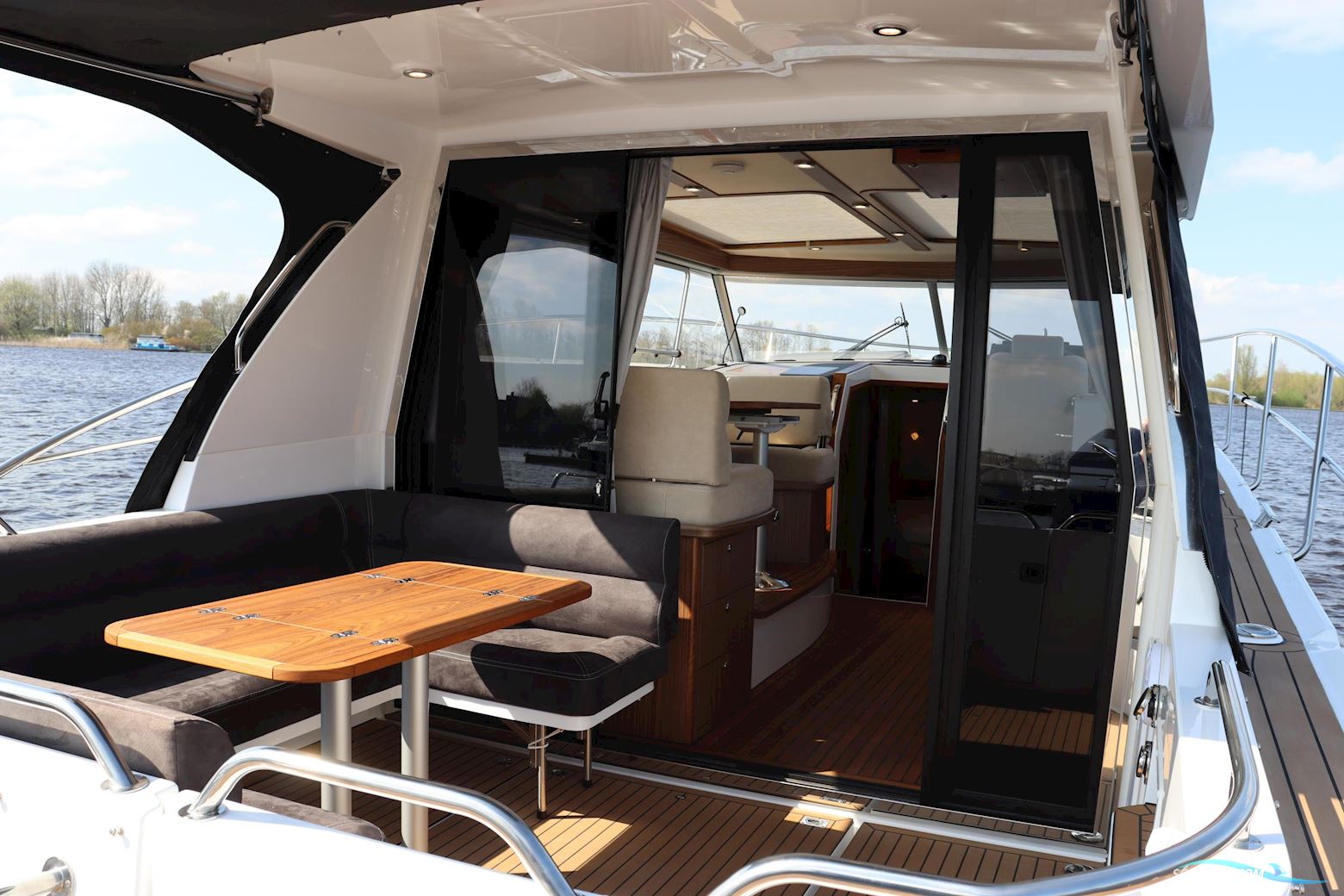 Saga 385  (Gedupliceerd) (Gedupliceerd) (Gedupliceerd)