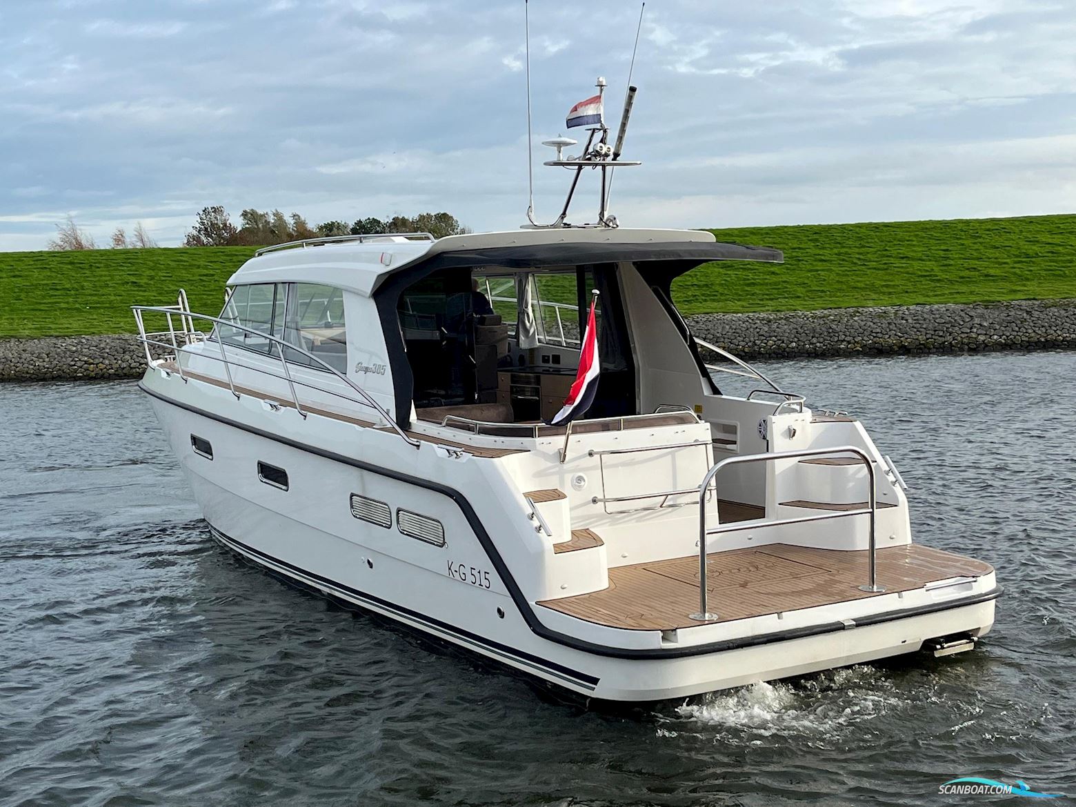 Saga 385