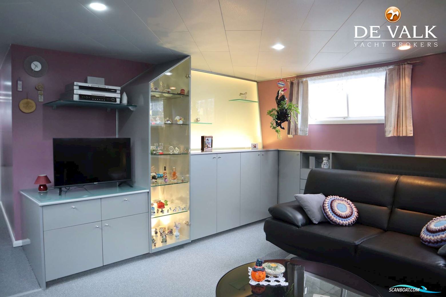 Sailing Houseboat 32M