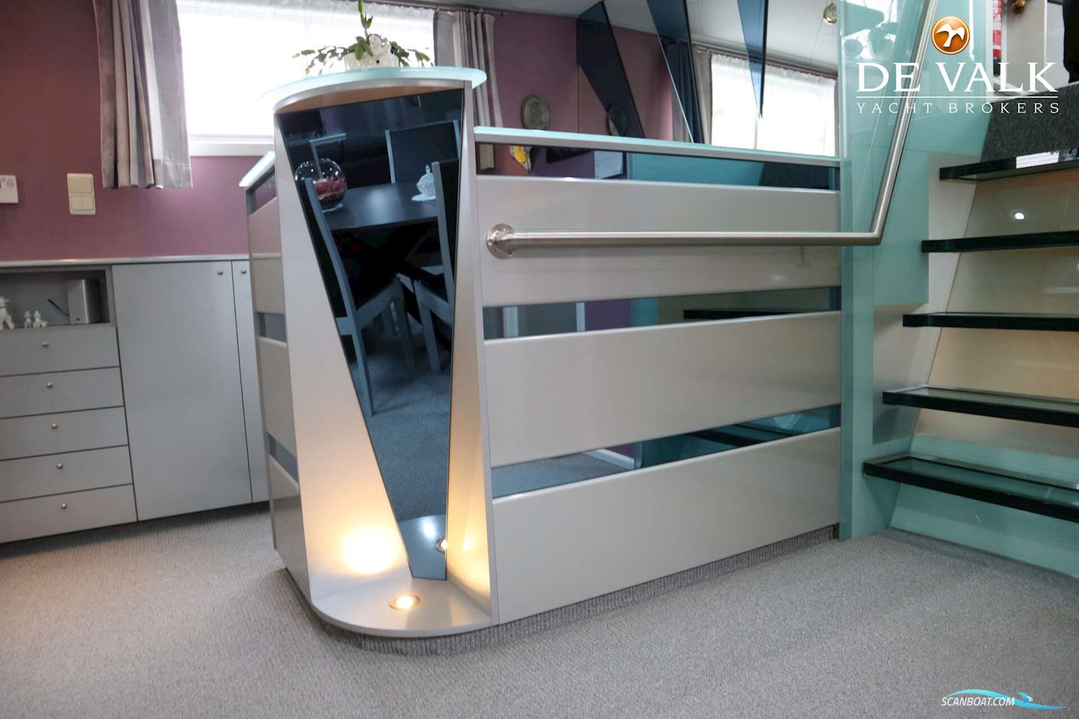 Sailing Houseboat 32M