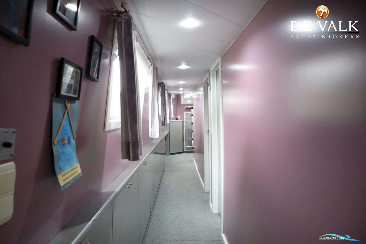 Sailing Houseboat 32M