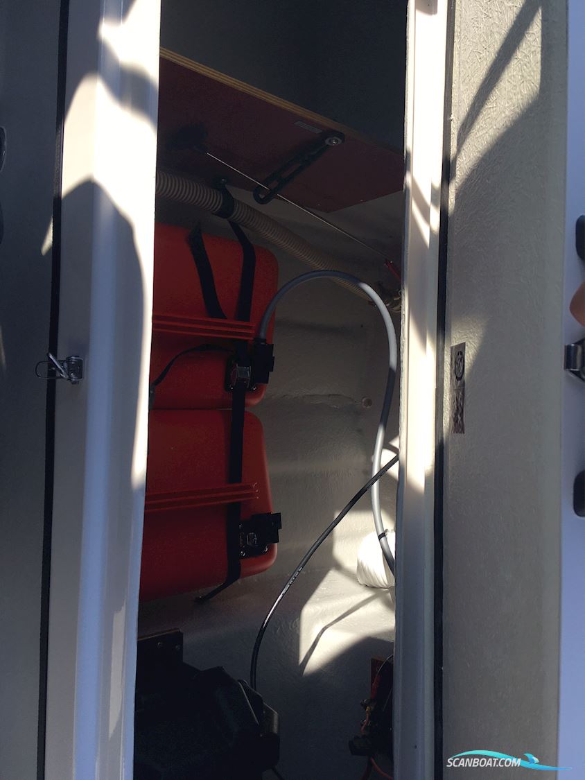 Sandström 560 MC Med Mercury F60 Efi