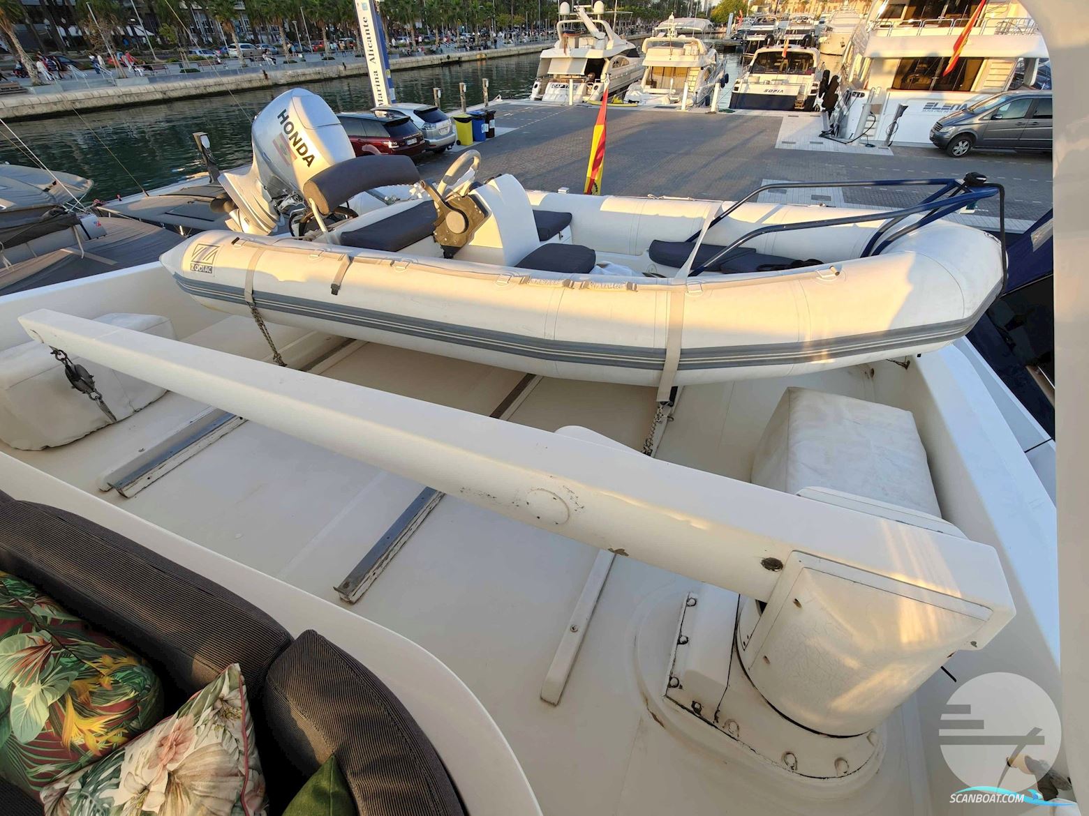 Sanlorenzo 82