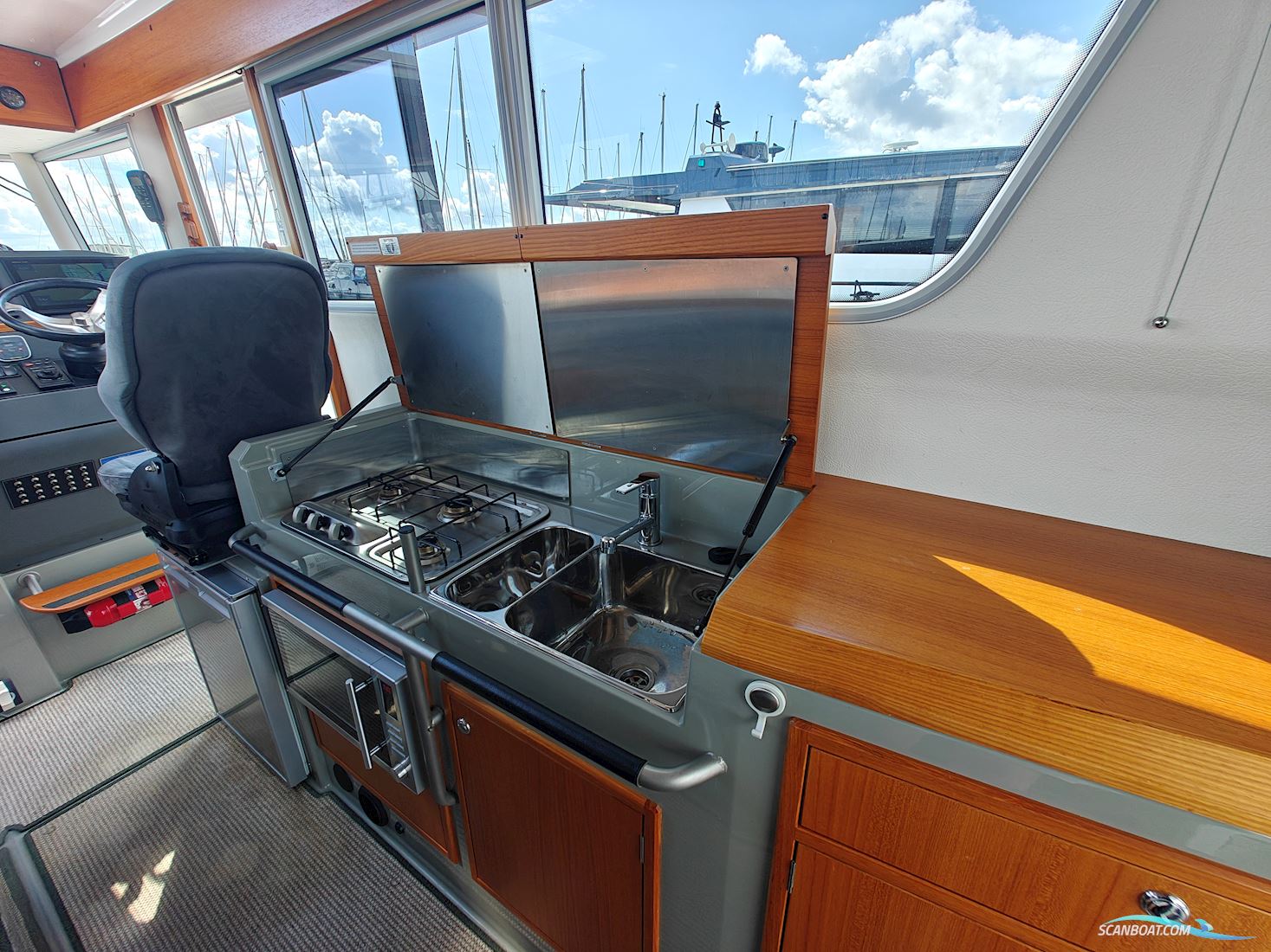 Sargo 33 Explorer