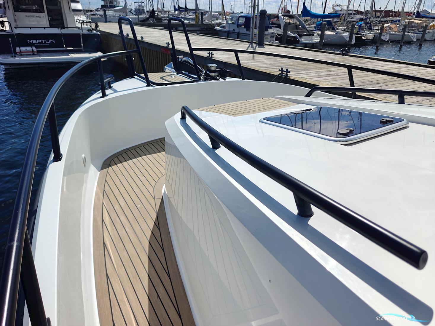 Sargo 33 Explorer