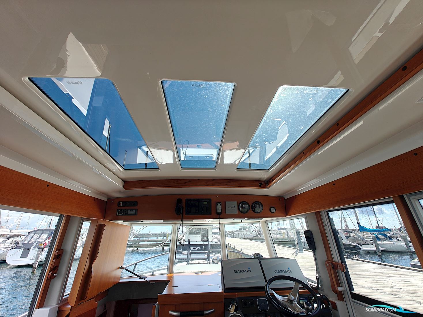 Sargo 33 Explorer