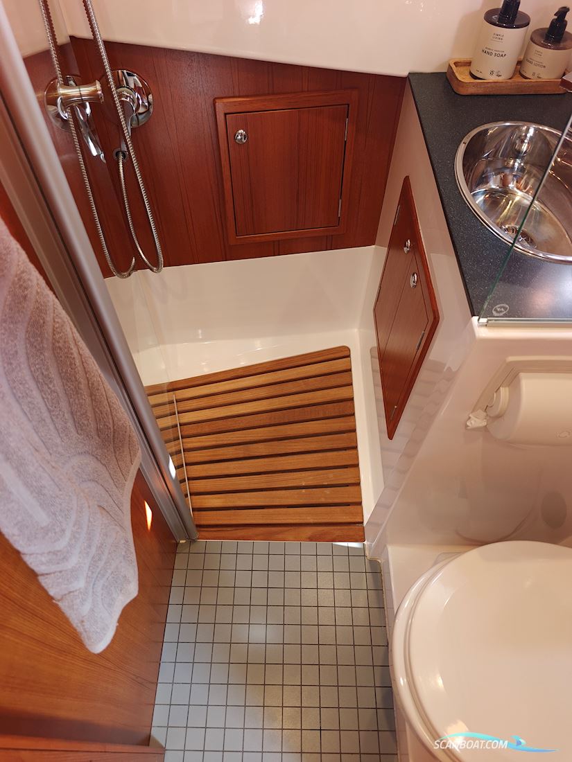 Sargo 33 Explorer