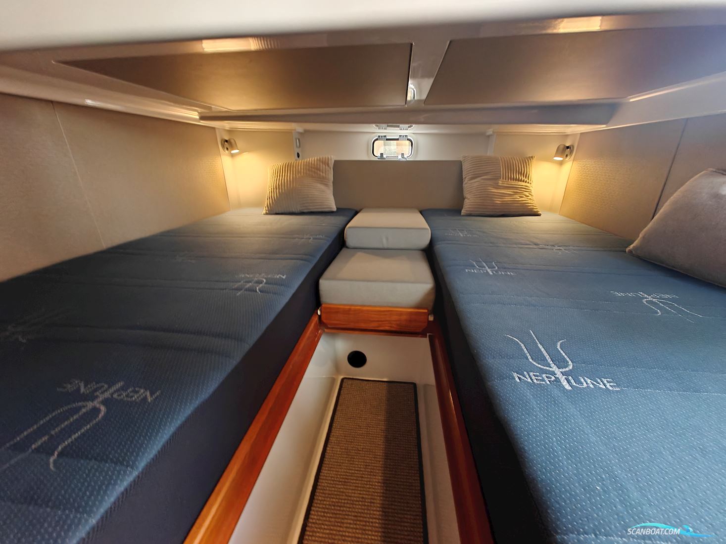 Sargo 33 Explorer