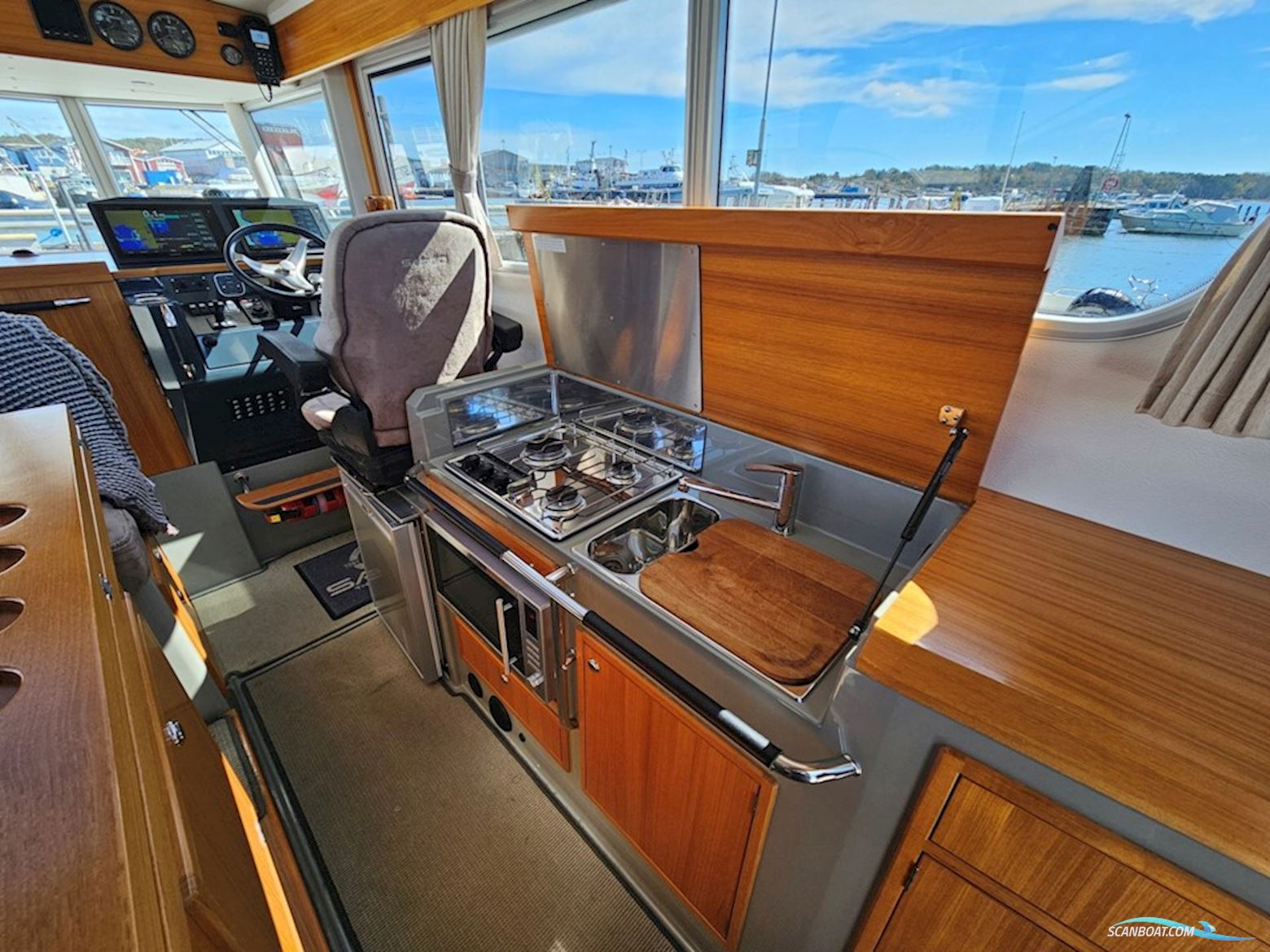 Sargo 33 Explorer