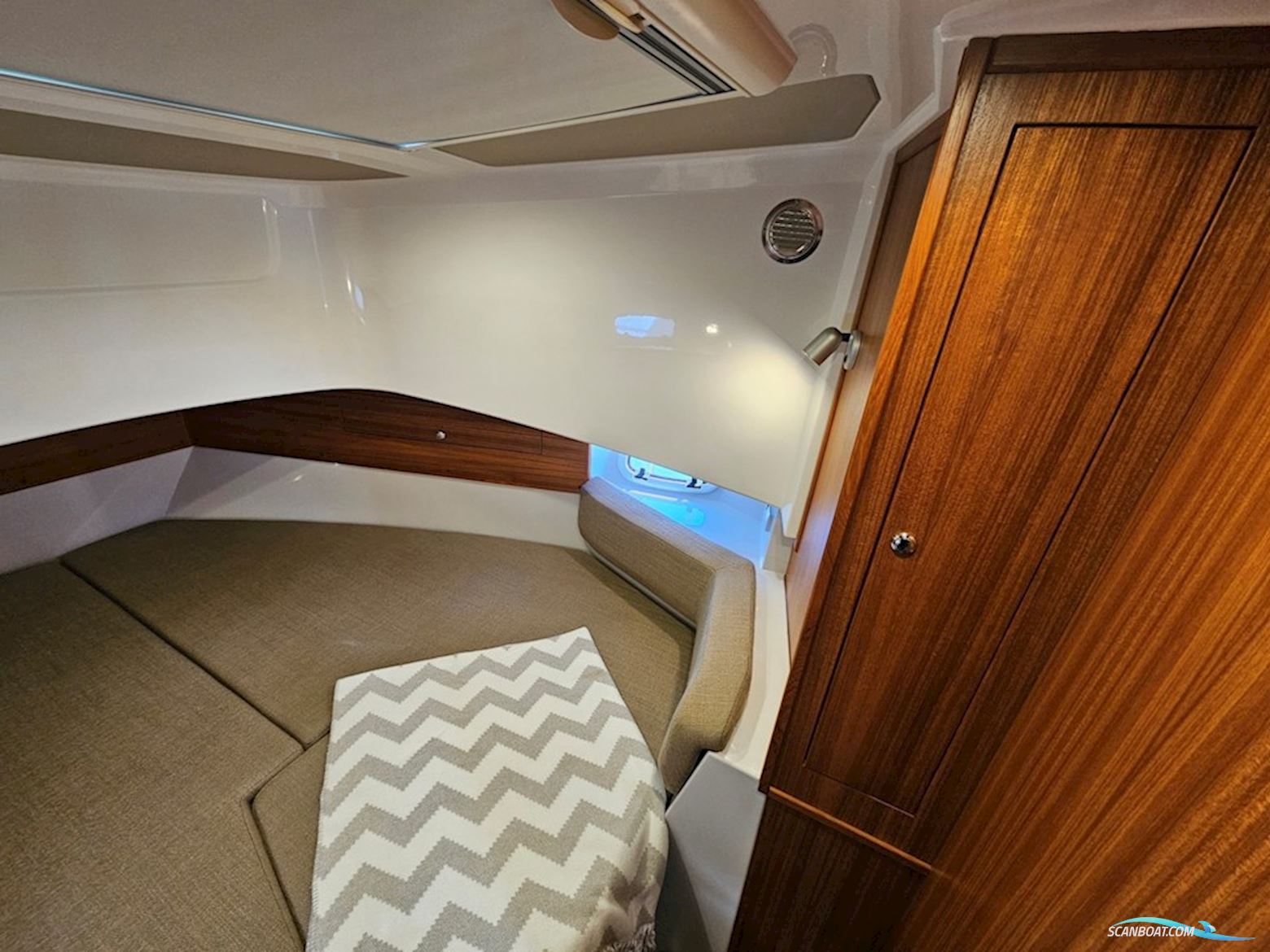 Sargo 33 Explorer