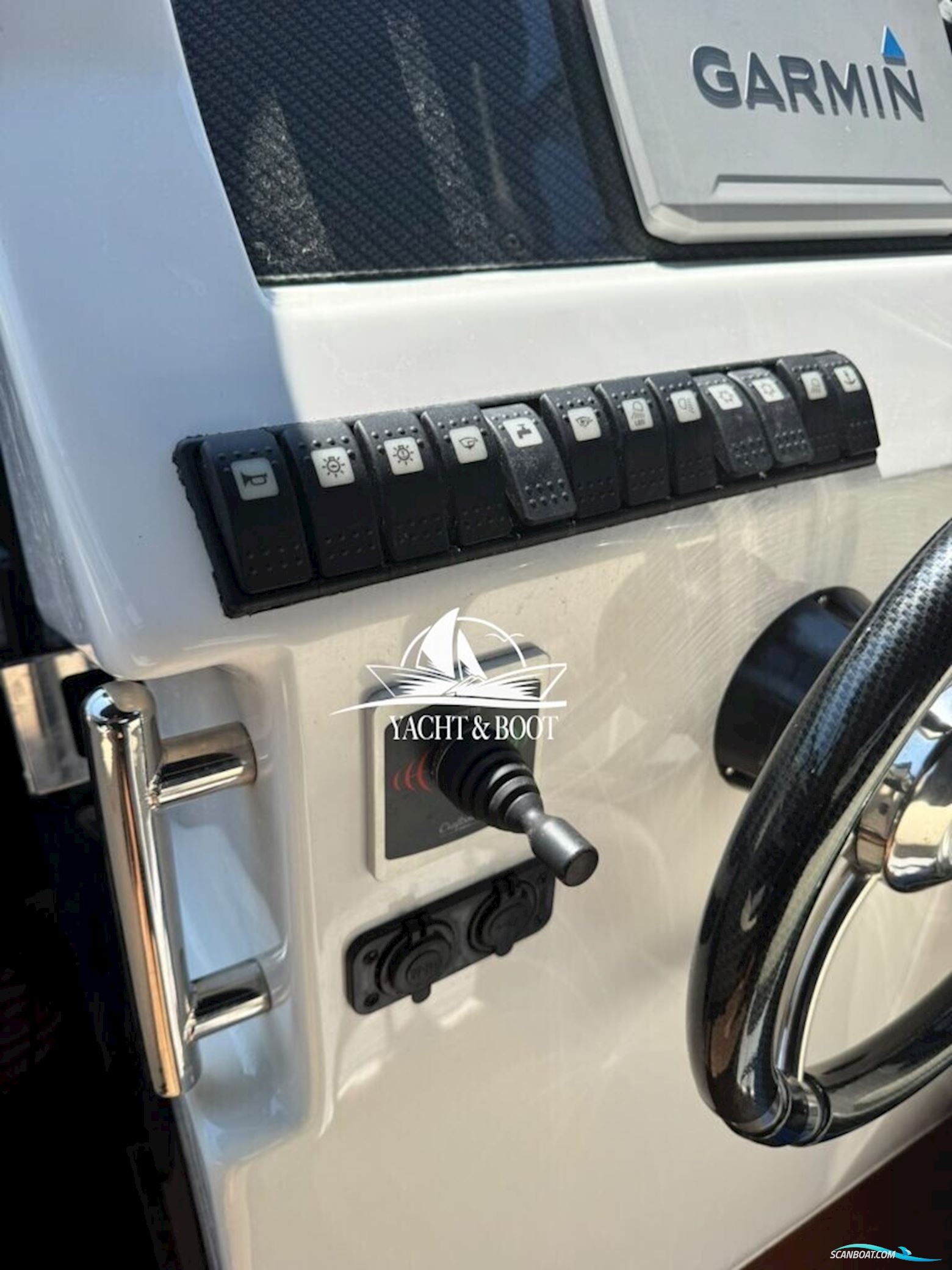 Saver 830 Cabin