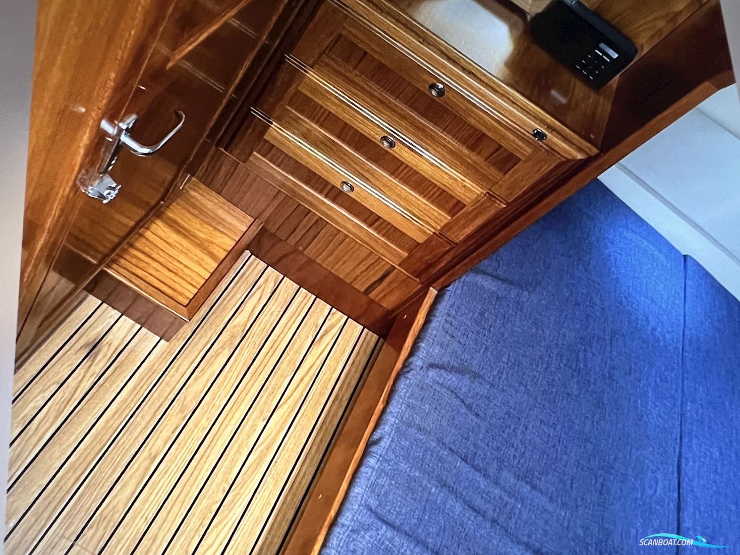 Scand Atlantic 32