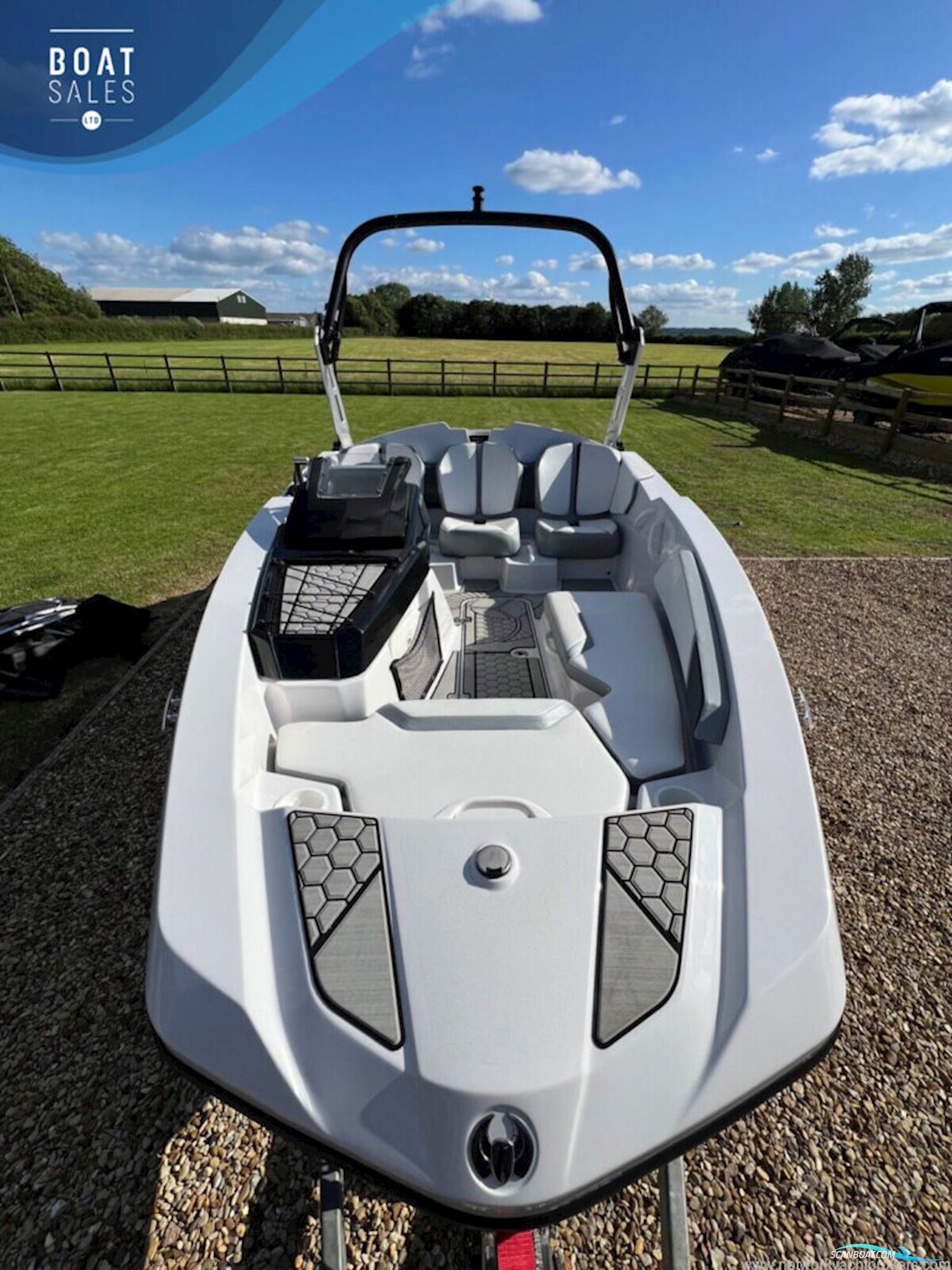 Scarab 165 ID