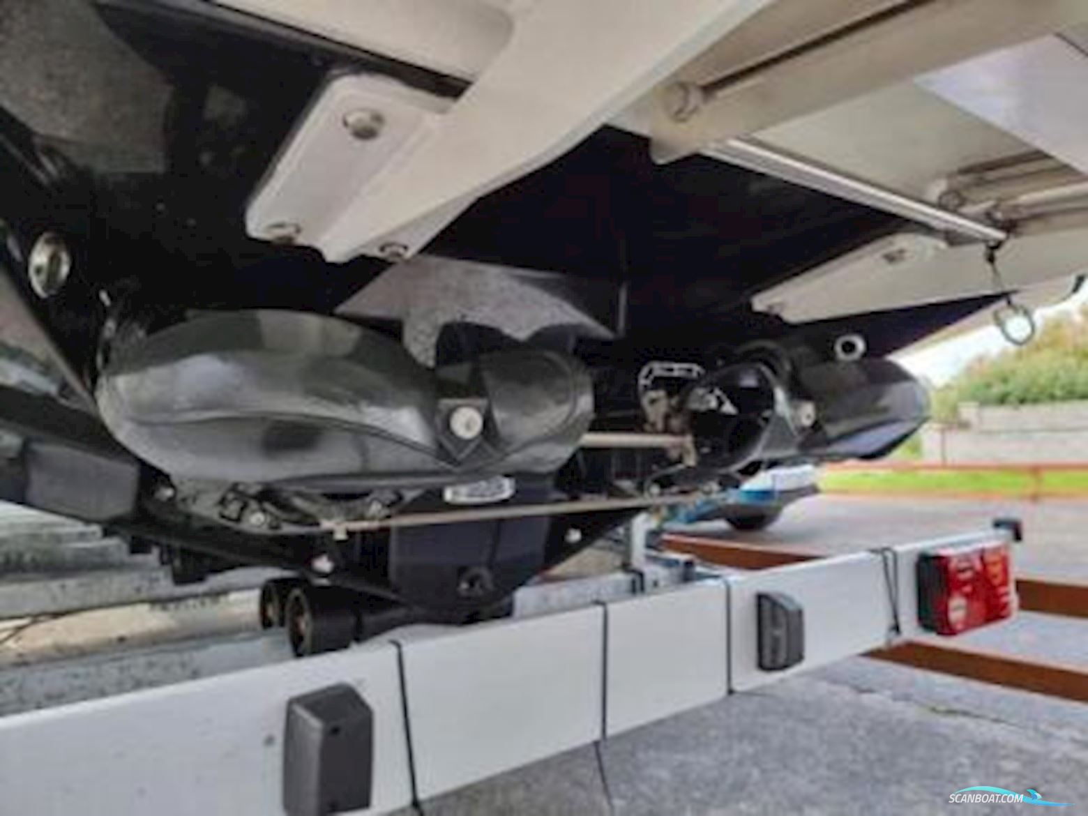 SCARAB 255 ID Wake Edition