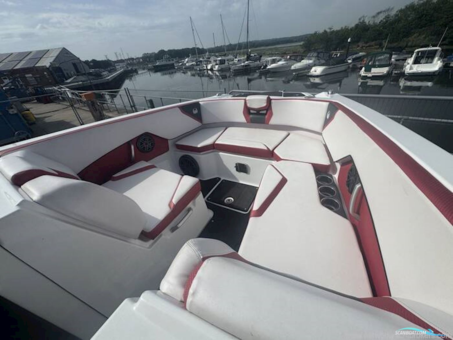 Scarab 285 ID