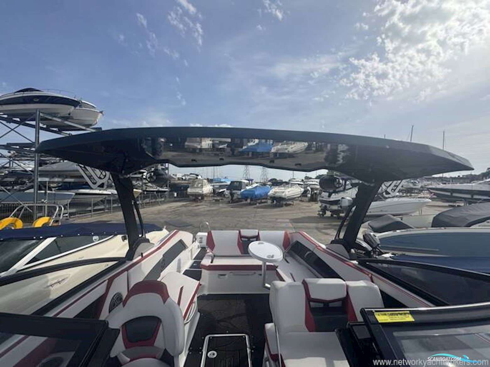 Scarab 285 ID