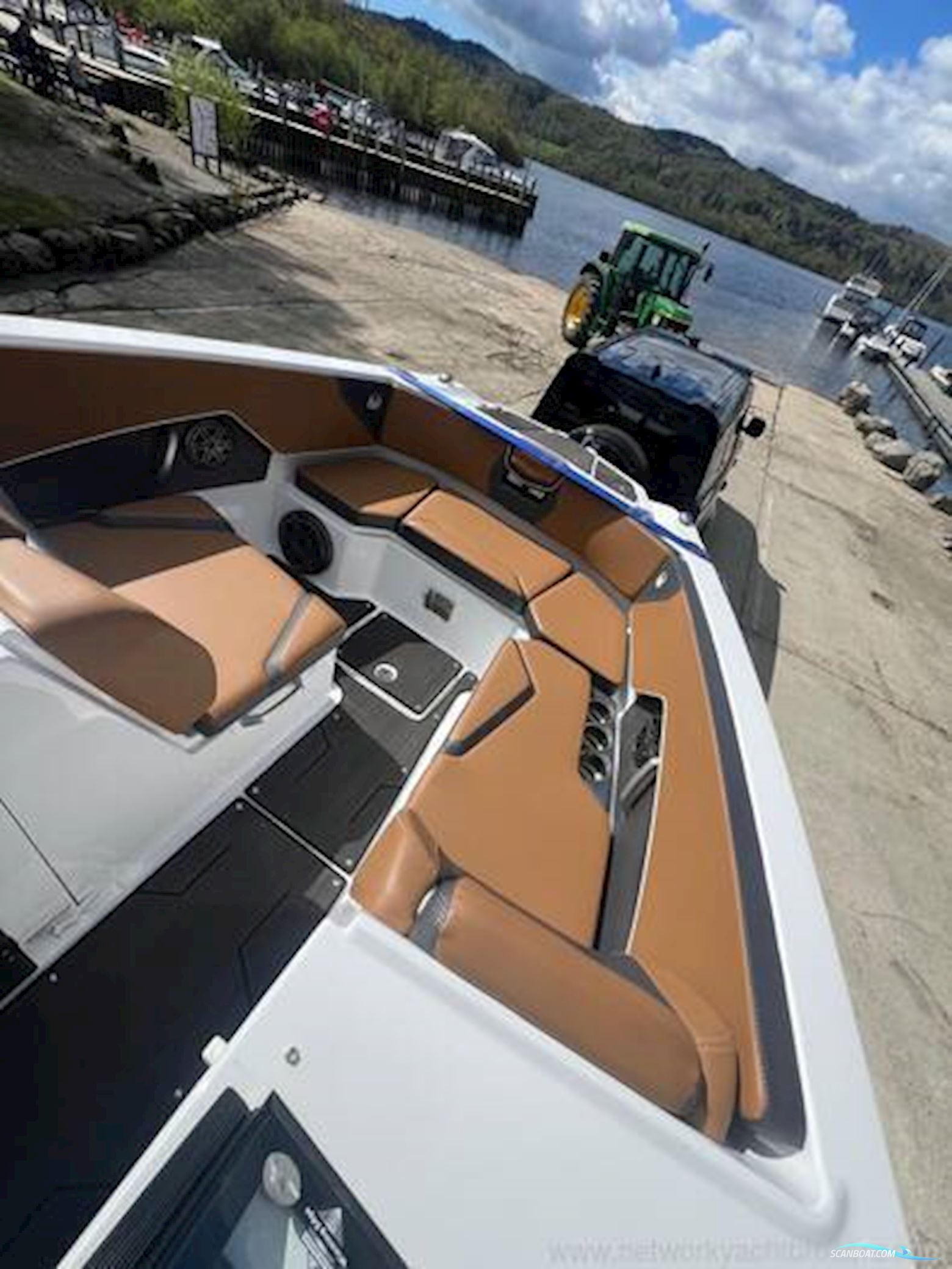 Scarab 285 ID
