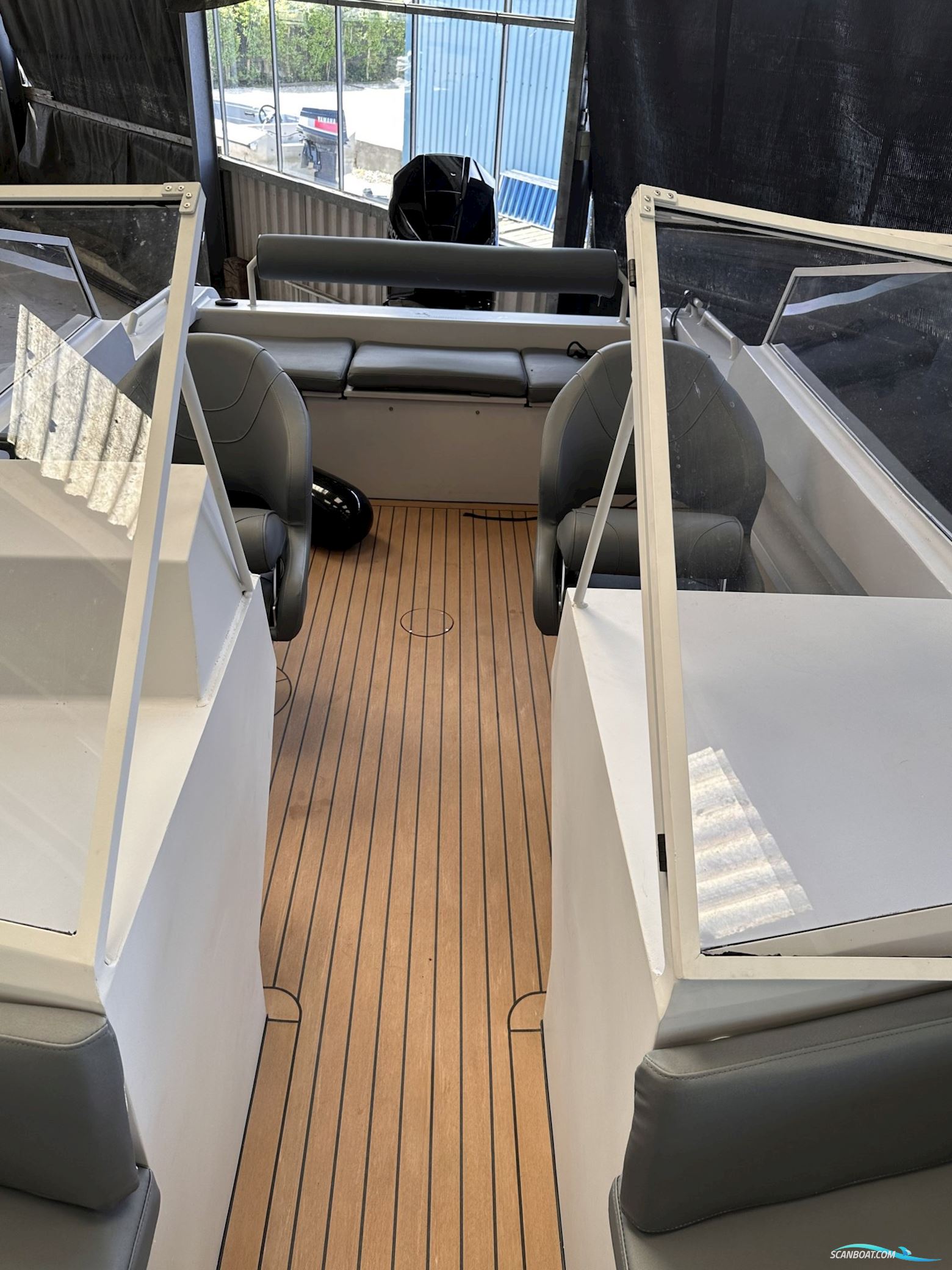 Schilpo Tender Sloep 630