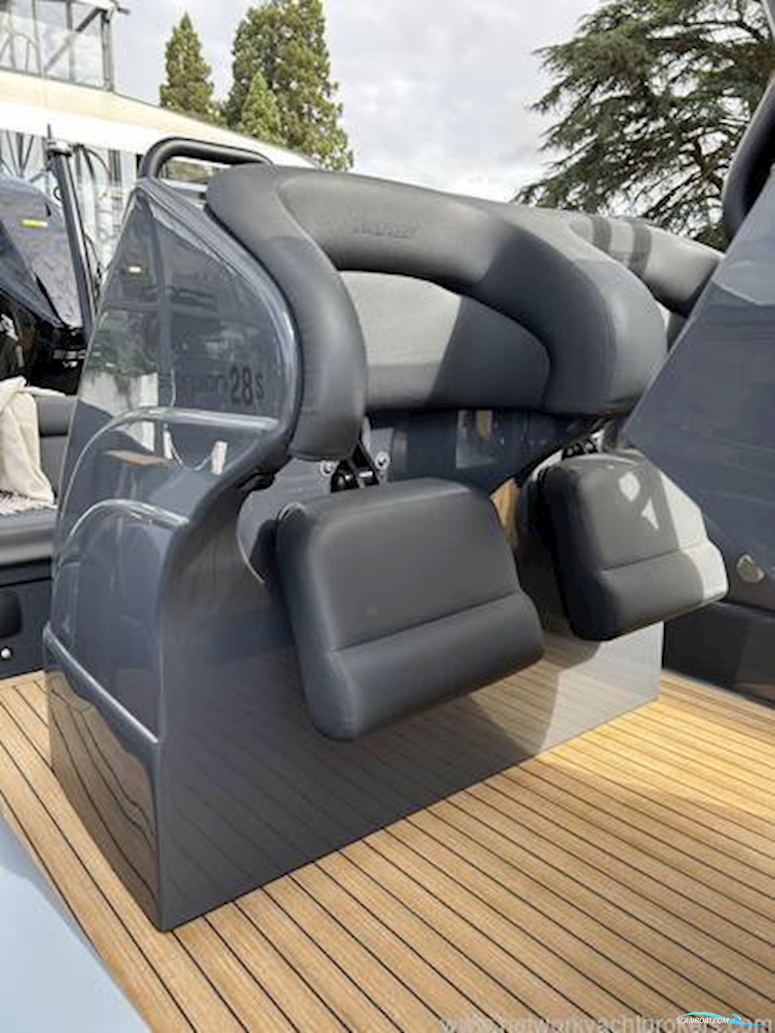 Scorpion 28 Sport