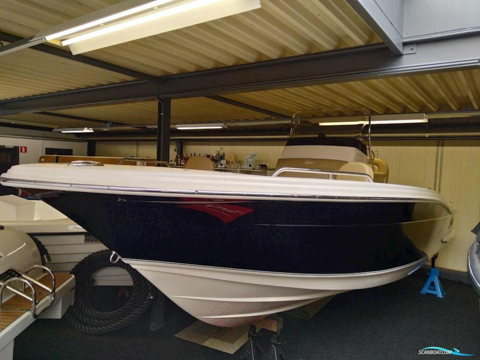Scout 215 Xsf Motorbåt 2020, med Honda motor, Holland