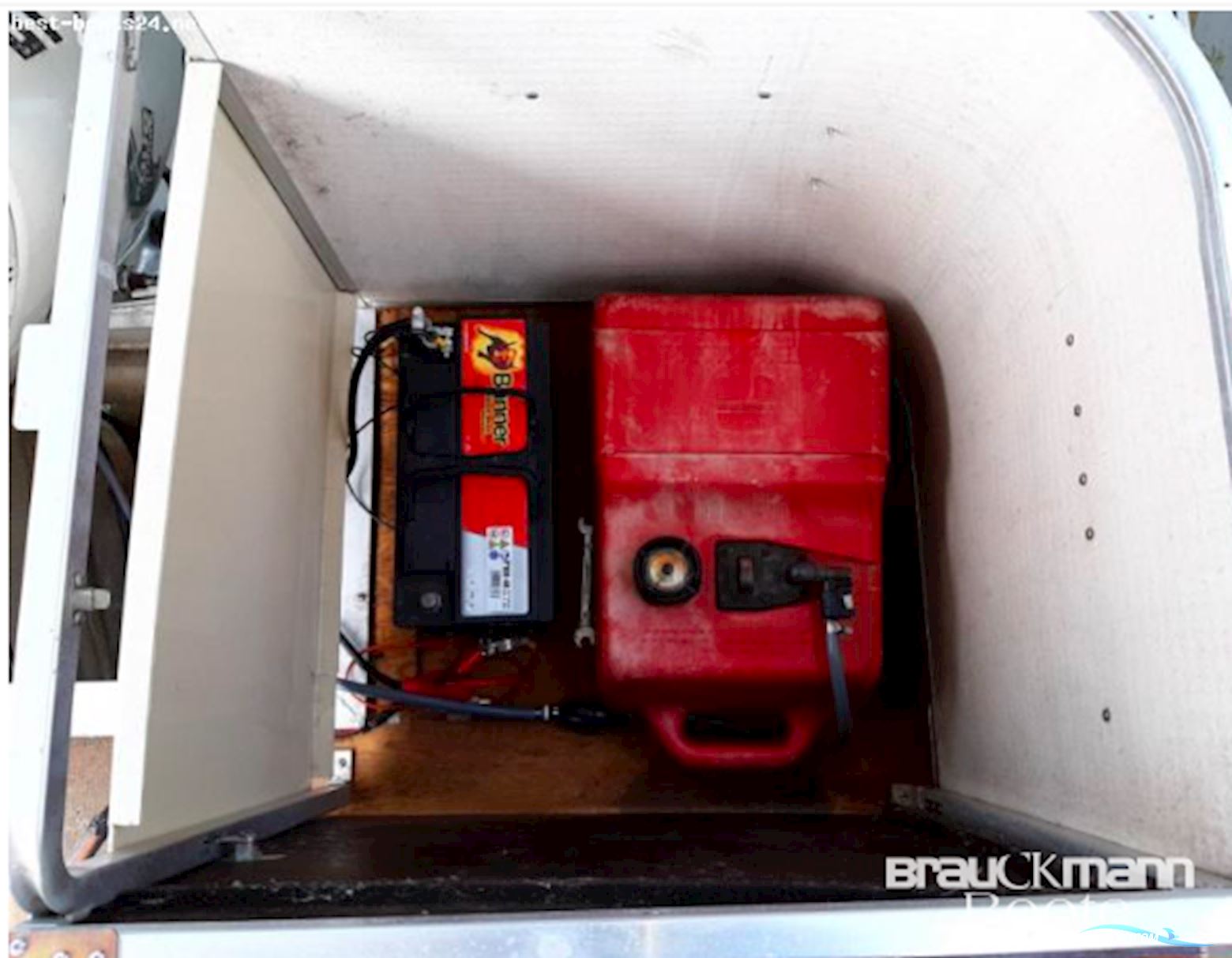 Sea Hunt Pontoon Boats Modell