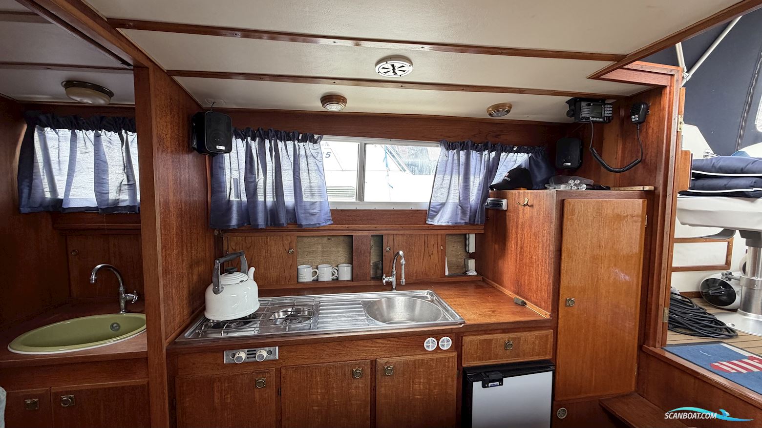 SEA MASTER 813