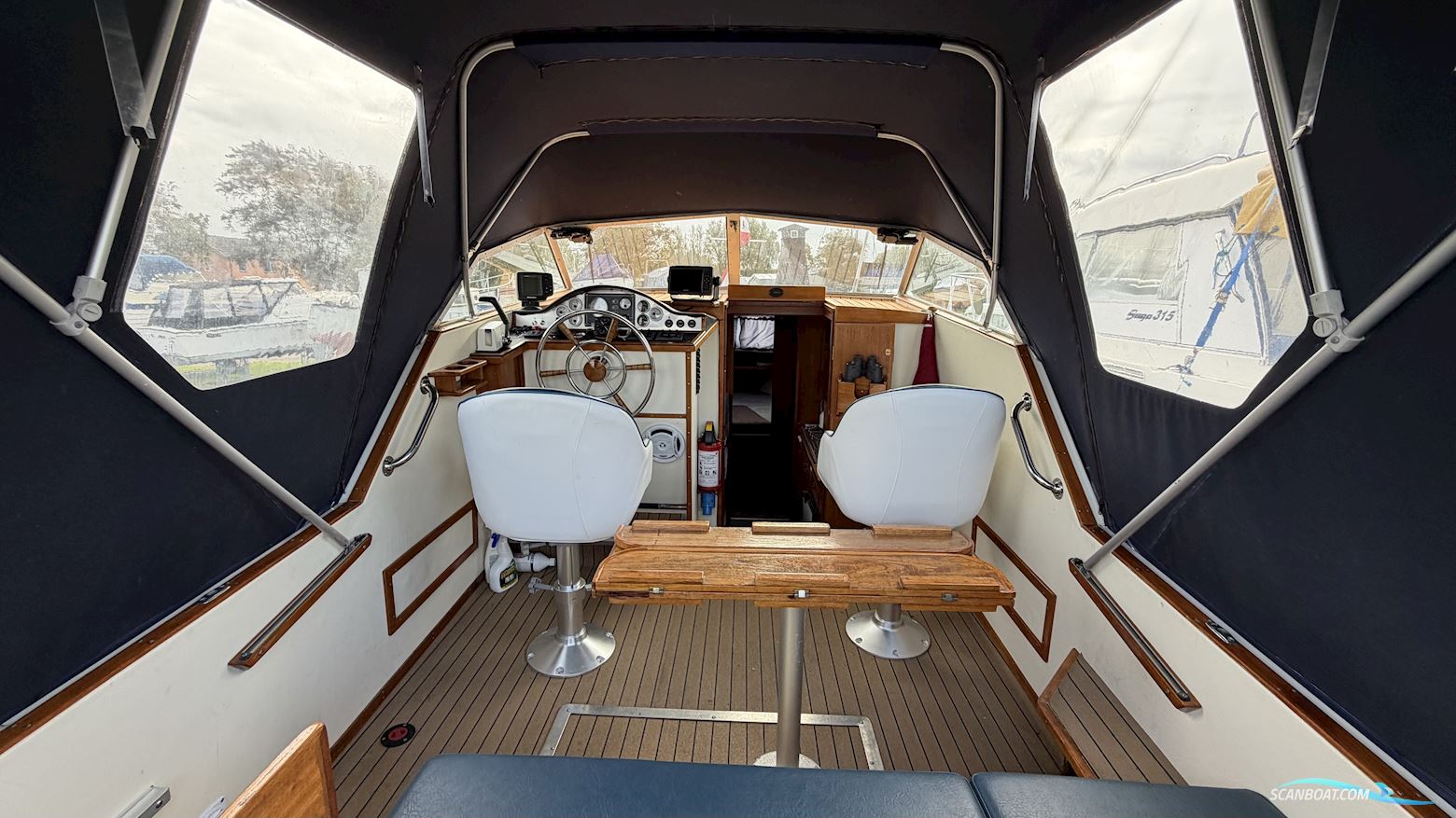 SEA MASTER 813