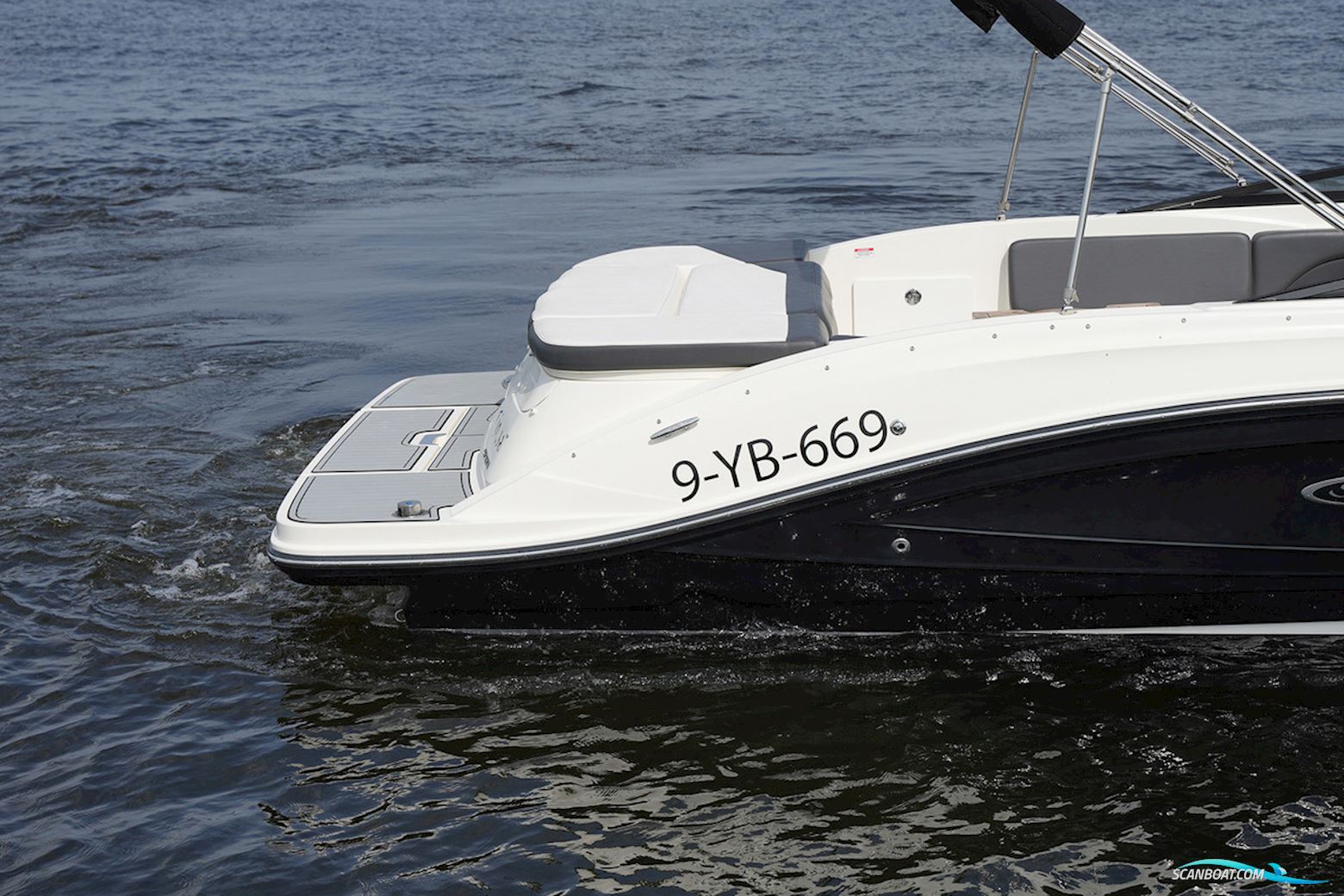 Sea Ray  SPX 230